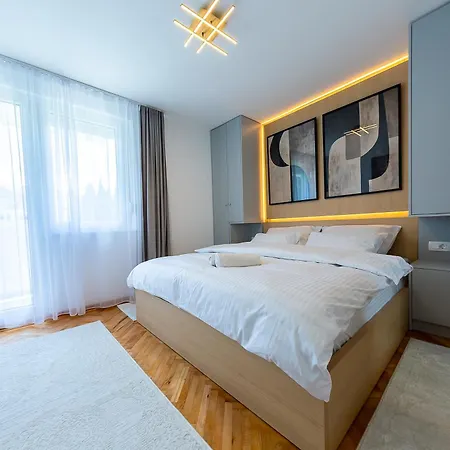 Luxury Yasmine *
