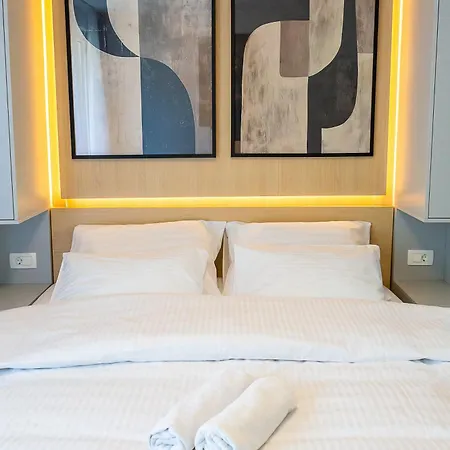 Luxury Yasmine