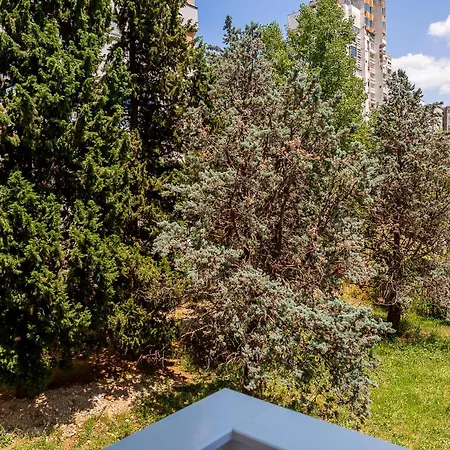 Luxury Yasmine Апартаменты Мостар